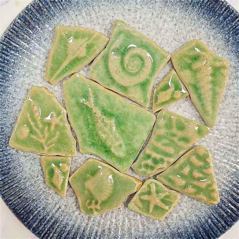 100g Irregular Ceramic Mosaic Marine Plant Relief Patterned Tiles DIY Mosaic Making Stones for Craft Hobby Arts Wall Decoration