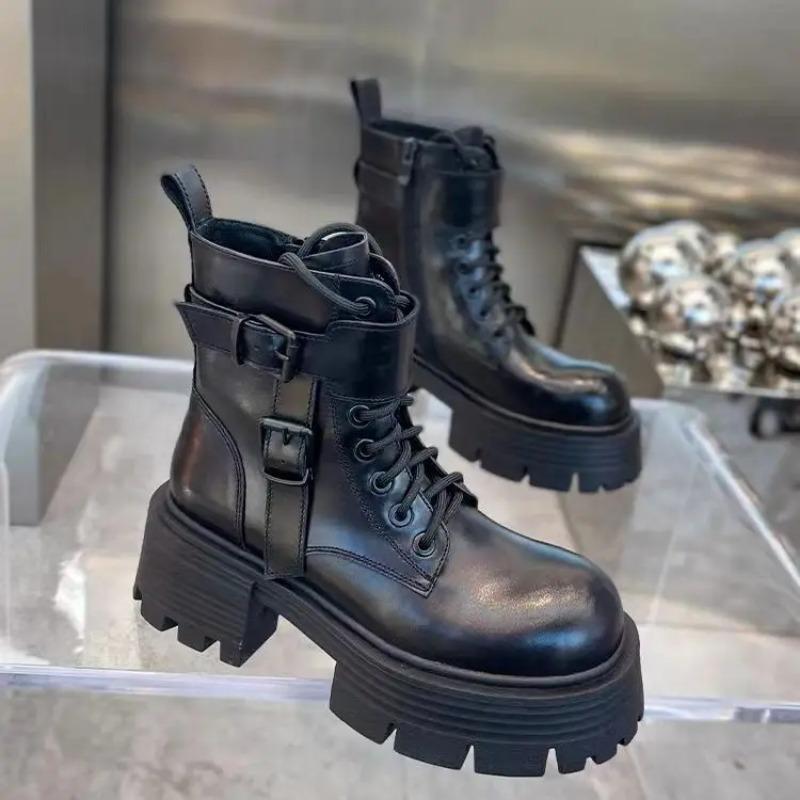 Schwarze Punk-Knöchel-Motorrad-Stiefeletten mit dicken Sohlen, Damen-Schnürstiefel, Frühling, dicker Absatz, Gürtelschnalle, Taschendesigner, klobige Schuhe