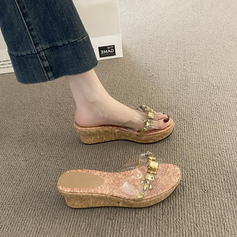 

Однословные прозрачные красивые шлепанцы на танкетке, женские новые летние шлепанцы на платформе, пляжная обувь 39 золотой