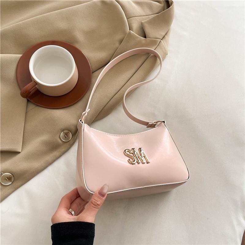 2025 Summer New Camera Bag Fashionable Shoulder Underarm Bag Women's Simple Fashionable Letter Small Square Bag