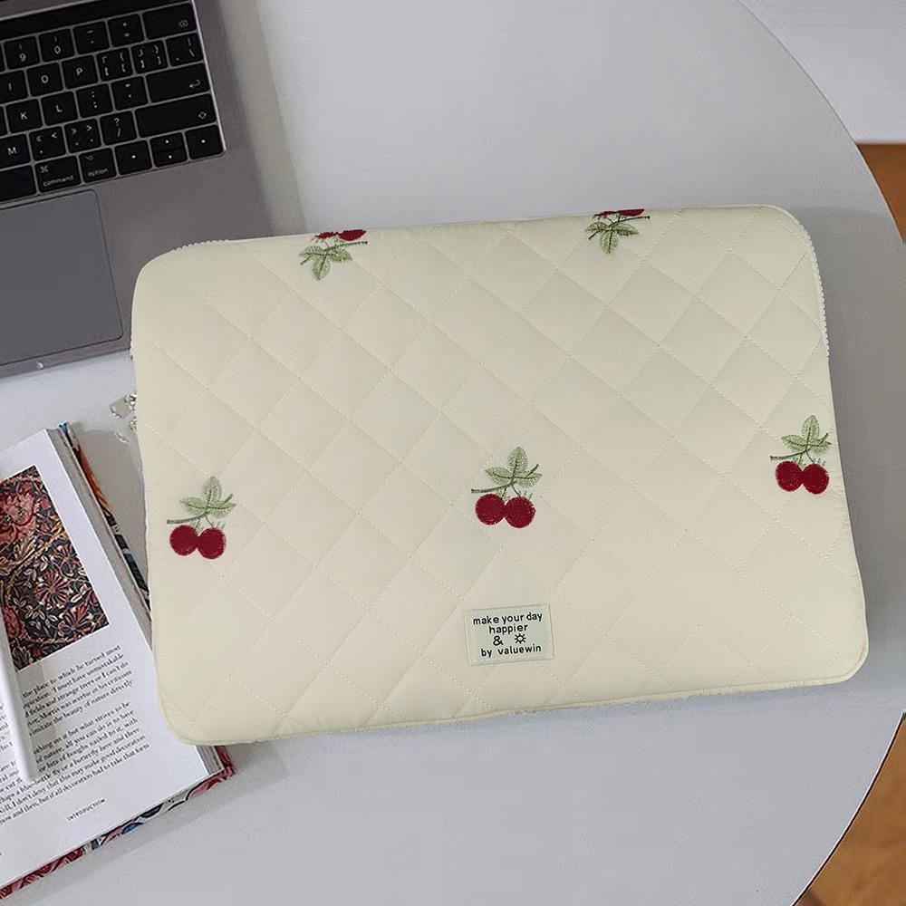 Capa para Laptop e Tablet Estilo Coreano Cereja para Mulheres - Serve para 13,3", 14", 15"