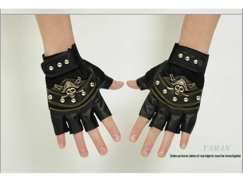 Men's Rivet Pirate Skull Half-Finger Leather Gloves for Autumn/Winter – Ideal for Mountaineering and Riding
