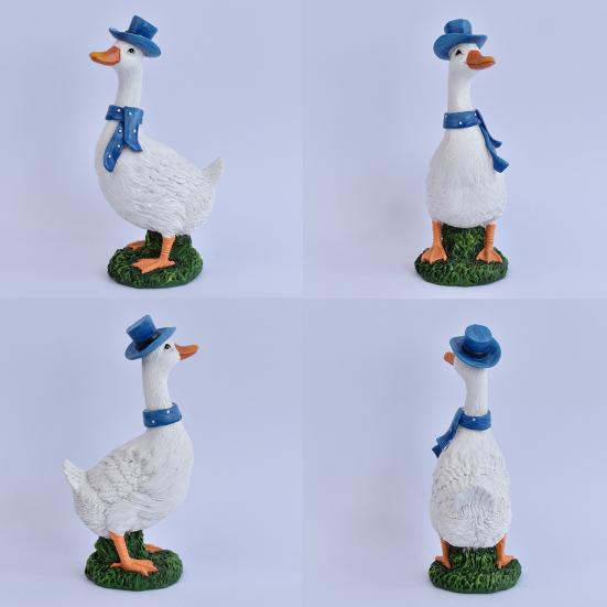 2Pcs Resin Duck Statue, Lightweight Waterproof Sun-Resistant Garden Decoration, Cartoon Style Duck Figurine for Home Courtyard Balcony Windowsill
