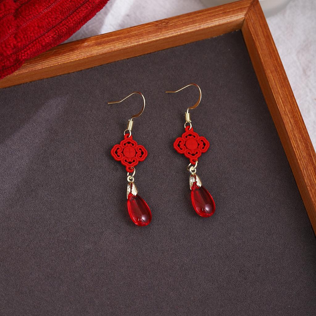 New Year'S Red Happy Character Koi Small Snake Stud Earrings, Autumn And Winter High Sense Chinese Style Blessing Character Chinese Knot Ear Hook