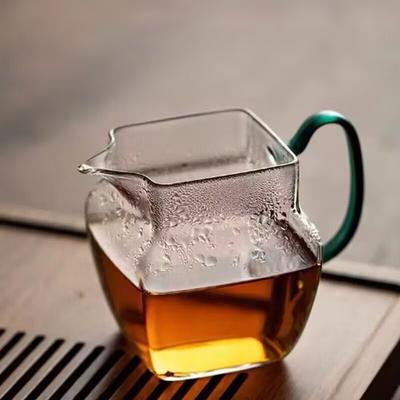 Japanese Style 230ml Square Mouth Heat Resistant Glass Tea Pitcher Fair Cup With Handle Chahai Tea Cup Kungfu Tea Set Accessorie