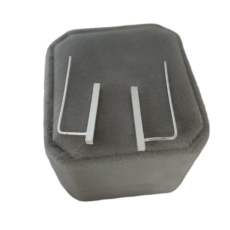 Boucles d'oreilles géométriques unisexes: Style Européen & Américain, Design Punk Simple, Tendance 2023