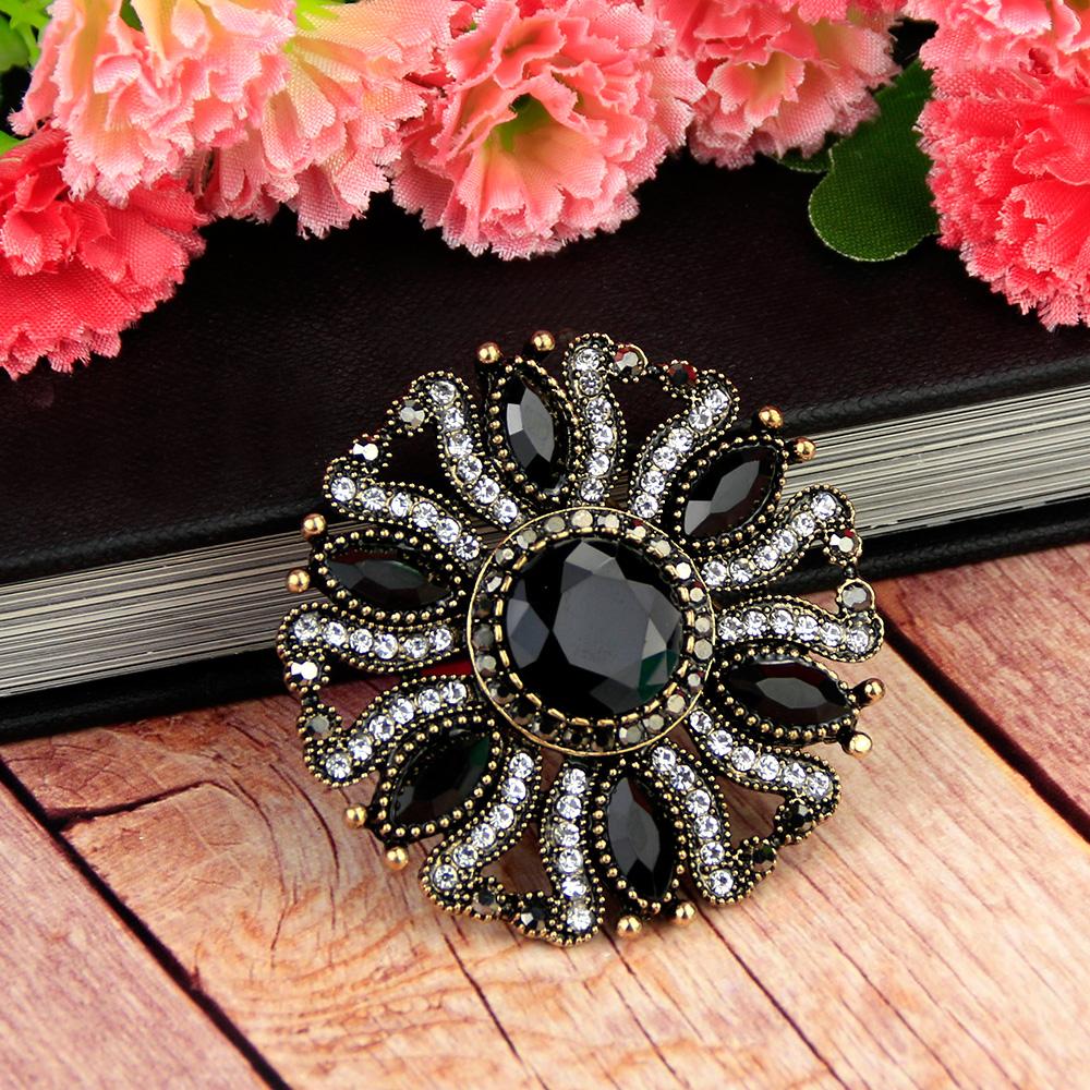 

Богемная винтажная женская игольная винтажная брошь с золотыми кристаллами из смолы в этническом стиле для свадебных украшений чёрный