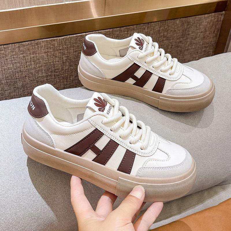 Women's 2025 Retro White Thick-Soled Sneakers: Stylish Height-Increasing Casual Sport Shoes for Summer & Autumn