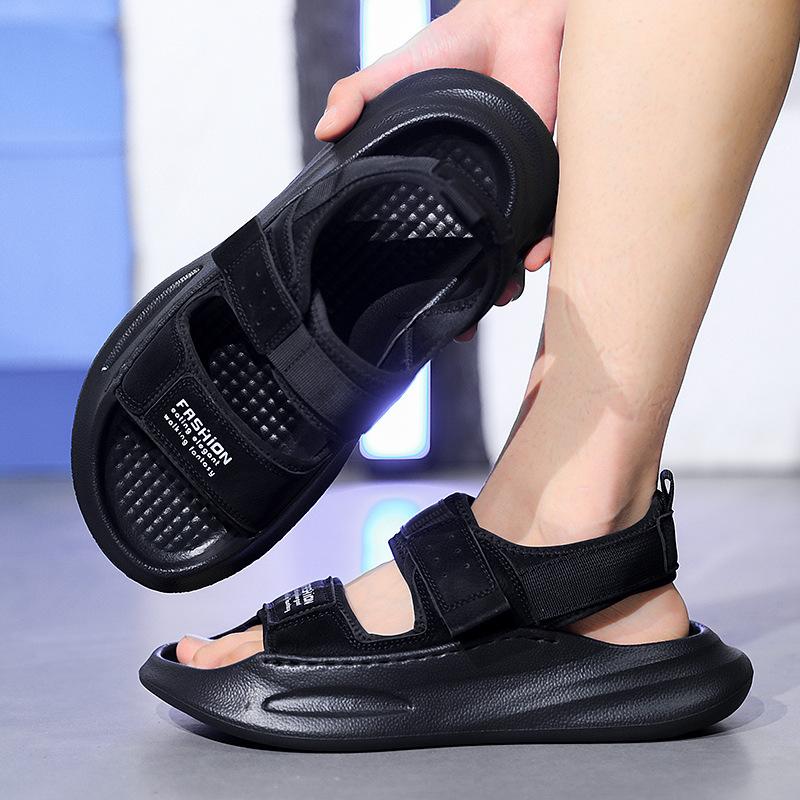 

Summer new trend fashion sandals thick sole stepping on shit feeling travel wear large size beach shoes cool slippers tide 39