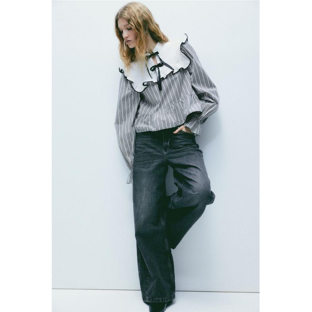 

Блузка с оборкой и отделкой HM, черная полоска