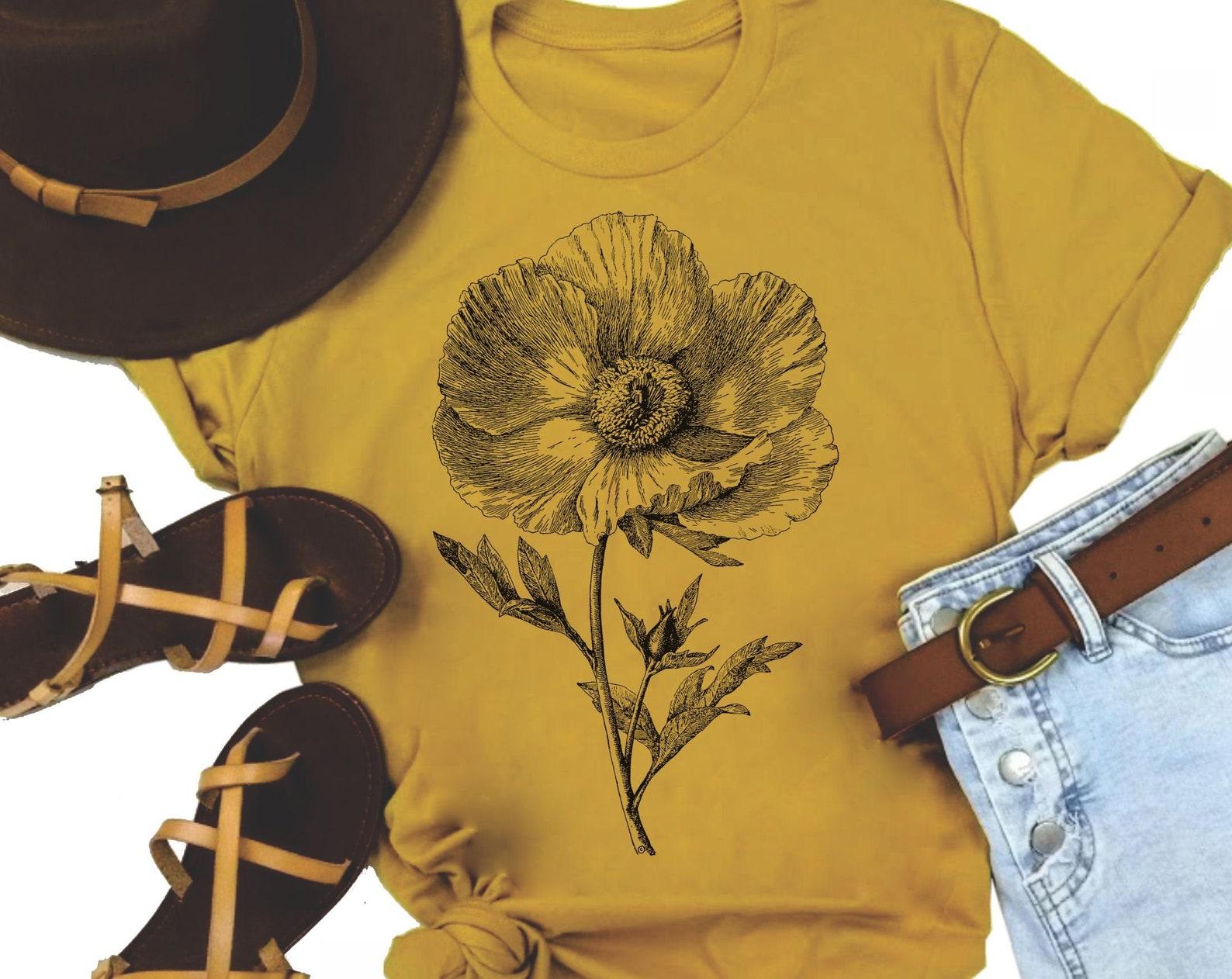 Vintage Poppy T-Shirt: Botanical Flower Graphic Tee S