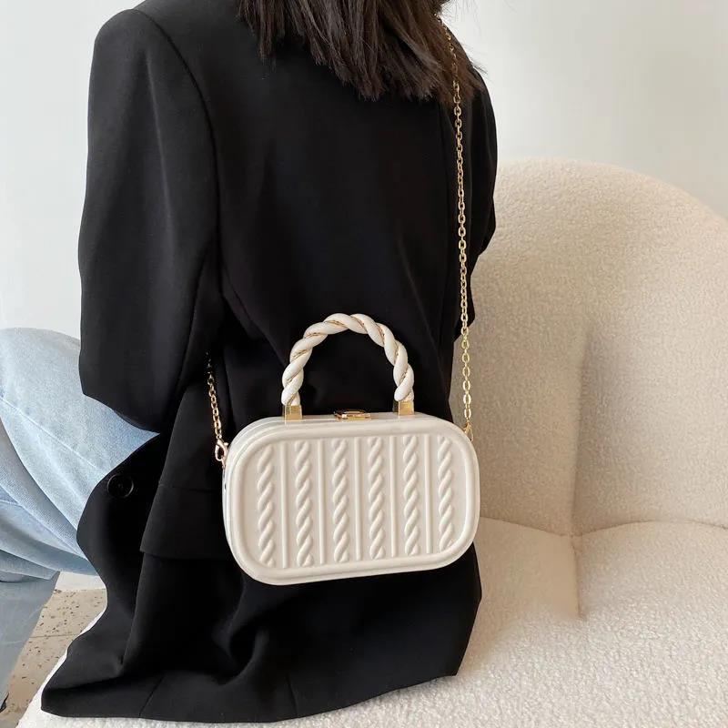 Женская винтажная сумка на одно плечо — фото 7