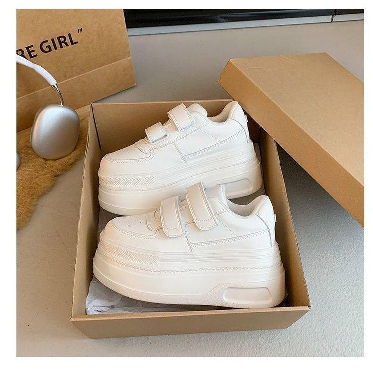

Soft leather thick-soled white shoes women s inner height increase 2025 new spring women s small people show height casual leather shoes 40