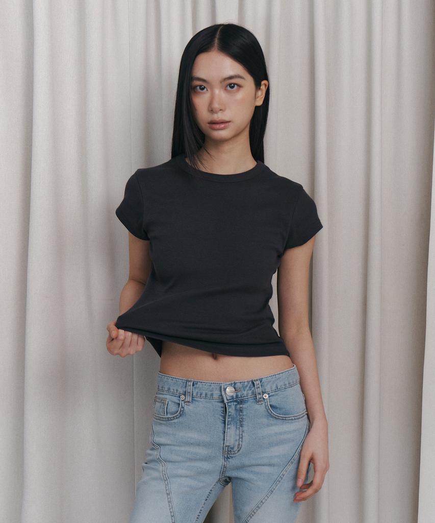 Kyuliti C 90S Line Basic T-Shirt_Charcoal