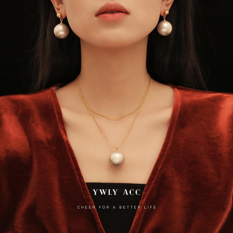 

Glossy Pearlescent Dangle Stud Earrings: European, American, & Korean Style for Women