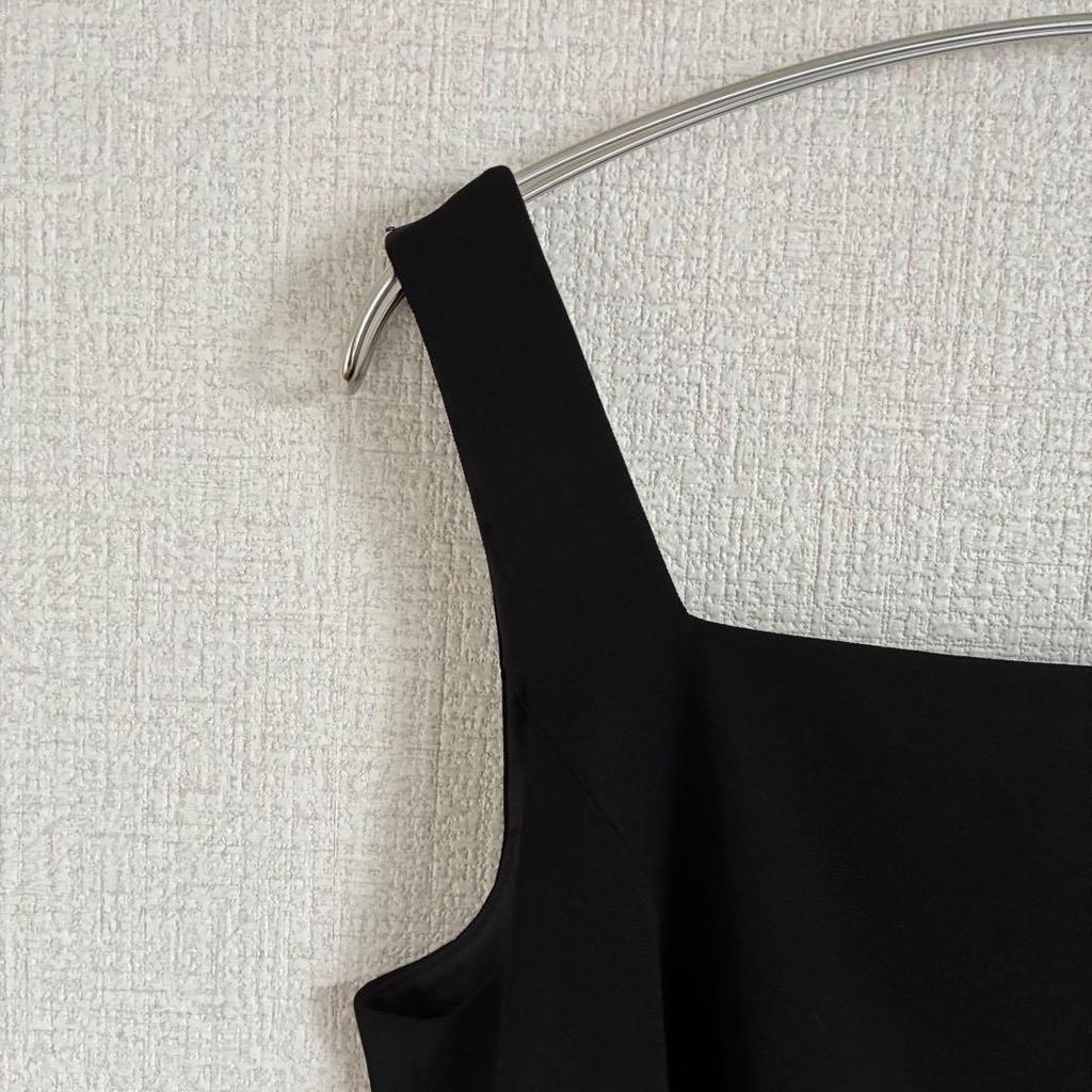 [GEBRAUCHT] YOASOBI Kleid mit eckigem Ausschnitt und Schlitz, 9M, Wunderschön