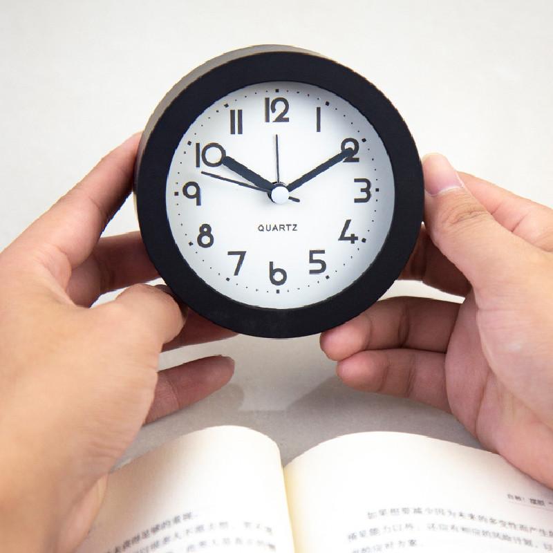 Childrens Bedroom Alarm Clock With Night Light And Battery Power For Kids Learning