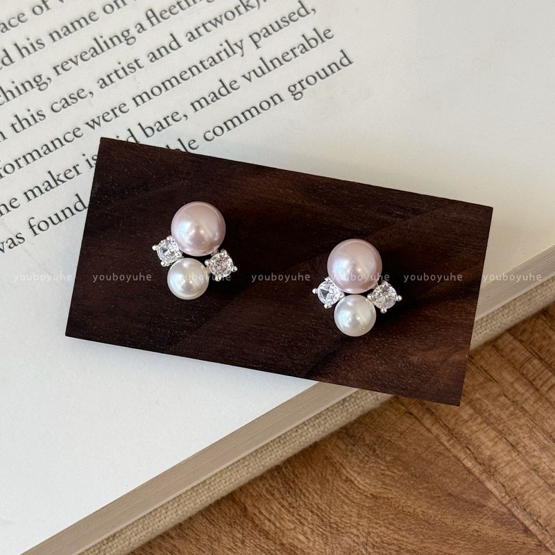 

French Gentle Pink Pearl Zircon Stud Earrings for Women 2025 New Arrival Minority Design Earrings Accessible Luxury Fancy Earrings Pink bubble pearl earrings-Silver Needle