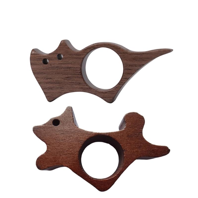 Pack of 2 Creative Animal Inspired Thumb Bookmarks Made From Natural Wood Ideal For Cats And Dog Lovers Book Page Holder