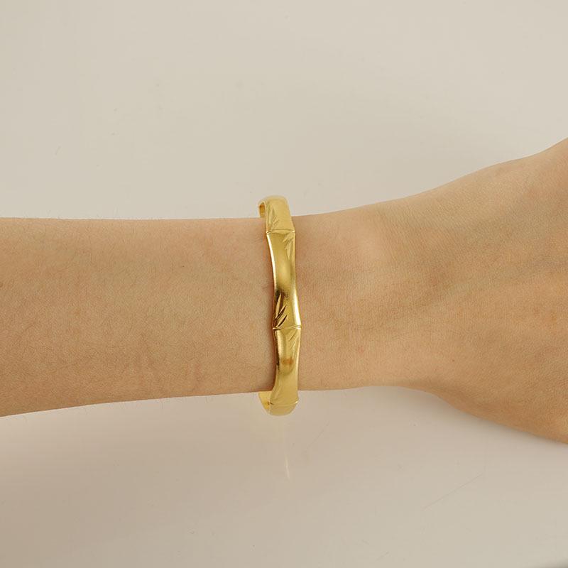 European & American Fashion Stainless Steel C-Shaped 18K Gold Adjustable Open Bangle for Women