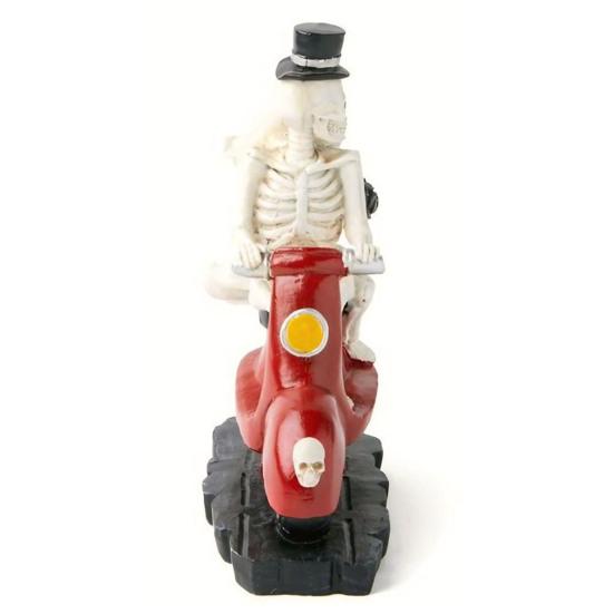 Skeleton Couple Figurine Resin Skeleton Couple Riding Motorcycle Sculpture Gothic Skeleton Statue for Halloween Mantel Table Decor