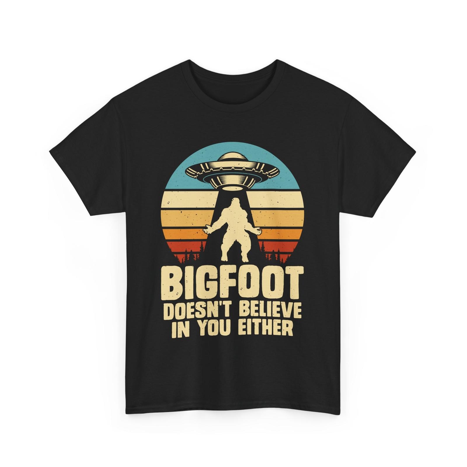Bigfoot Abduction Shirt Sci-Fi Universe T-Shirt Alien UFO Graphic Tee S