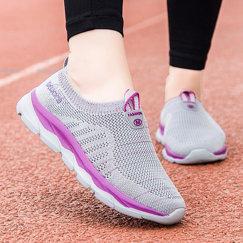 Spring/Summer Old Beijing Cloth Shoes: Comfortable Non-Slip Soft Sole Sports Shoes for Middle-Aged and Elderly