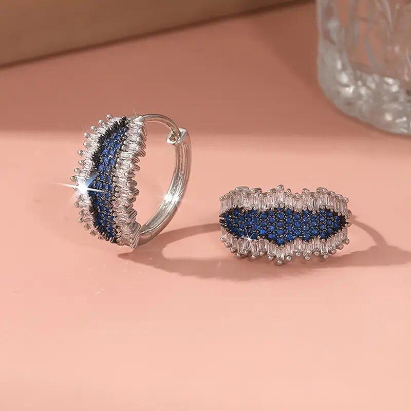 Blaue Saphir Kristall Creolen für Damen Silberbeschichtet Marquise Form Pavé Baguette Stein Huggie Ohrring Luxus Party Schmuck Geschenk