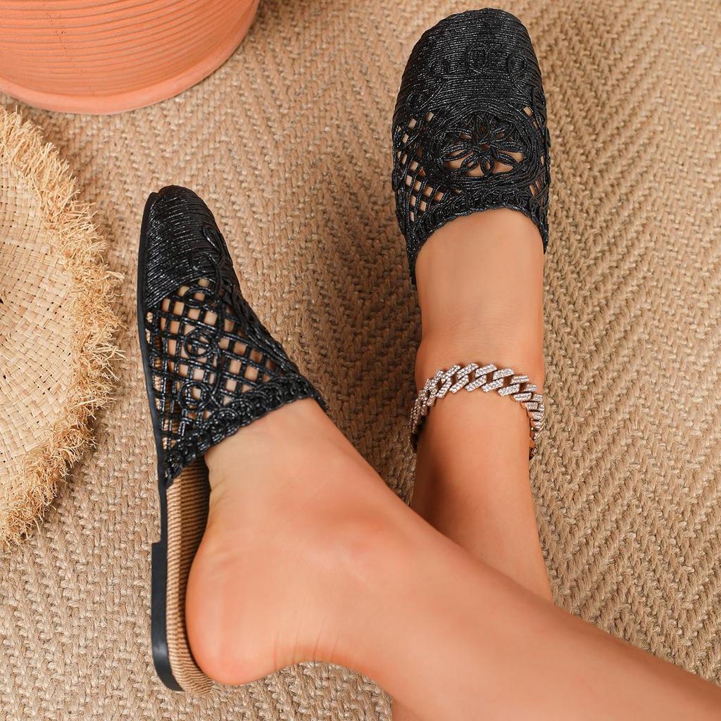 Summer Floral Slip-on Soft Sole Slippers: Stylish Outdoor Half Slippers with Flat Bottom