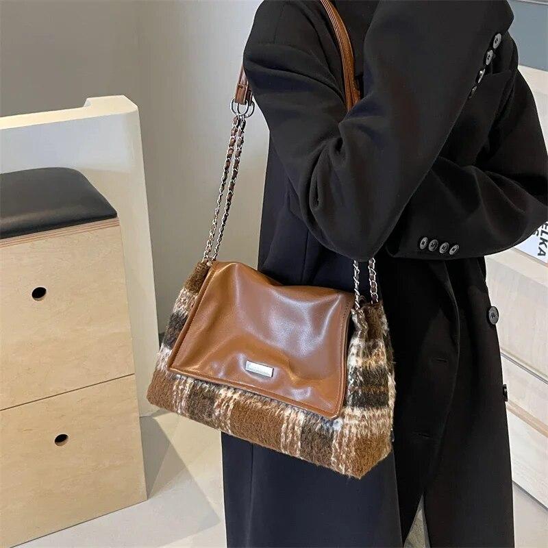 Small Soft Woolen Shoulder Bag for Women 2024 Winter Korean Fashion Female Chain Underarm Bag Handbags and Purses