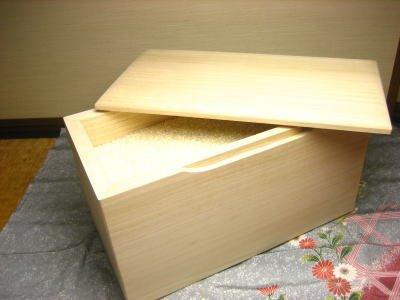 Tomikawa Paulownia Wood Rice Container, 5kg, Plain, 1-go (1 go) Measuring Cup with Leveling Rod