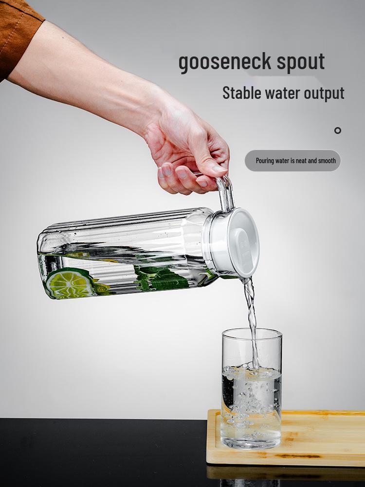 Commercial Cold Water Striped Acrylic Pitcher - Durable and Drop-Proof for Juice, Tea, Water, or Lemonade.