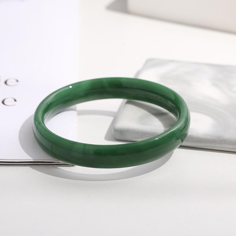 Elegant Chinese Style Jingle Bracelet: Ice-Transparent, Non-Fading Round Bangle Collection