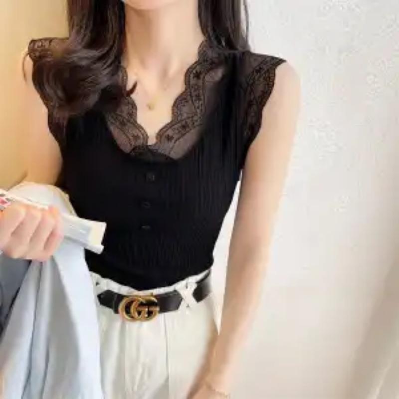 Women's Blue Ribbed Knit Tank Top Lace Trim V-Neck Slim Fit Casual Camisole