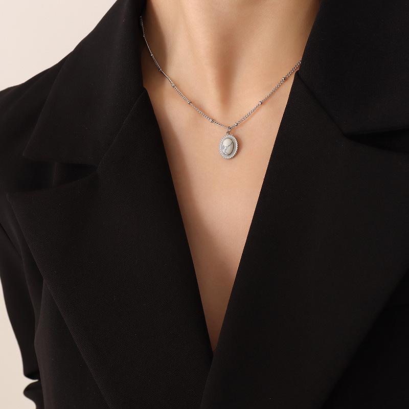 Französische böhmische Persönlichkeit Mode Retro Damen Oval Türkis Opal Intarsien Halskette Ohrringe Schmuck Set