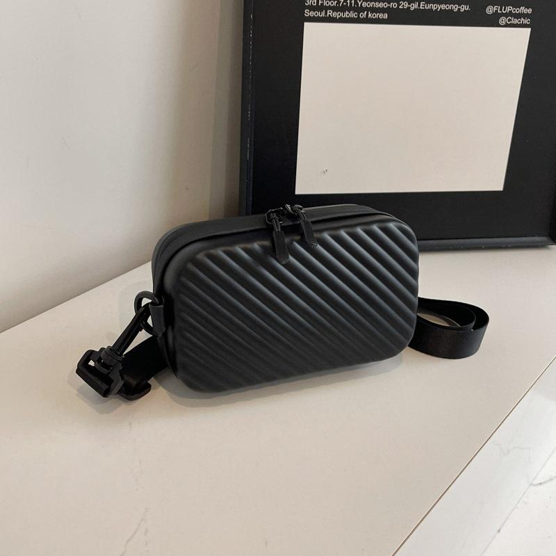 

Trend simple personality versatile box bag men and women 2025 new high-end sense versatile fashion messenger change bag чорний