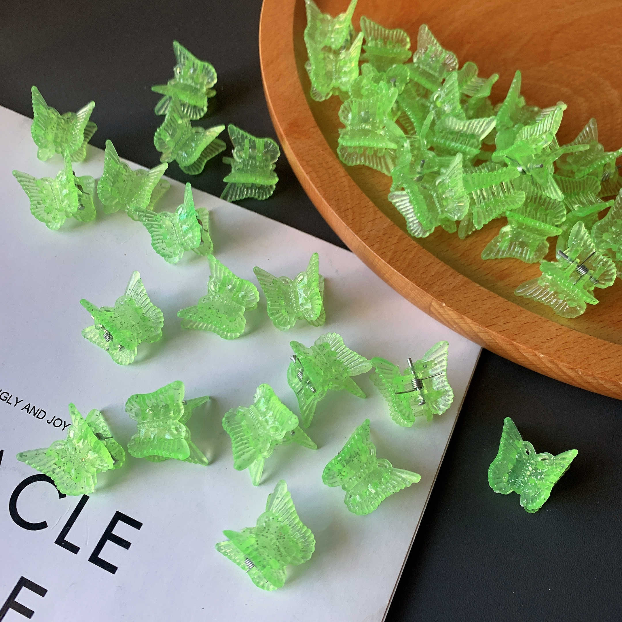 

10 ШТ Скраб Метелик Міні Кігті для волосся для жінок Дівчата Маленькі Кігті для волосся Діти Солодкі шпильки Заколки для волосся Матові аксесуари для волосся