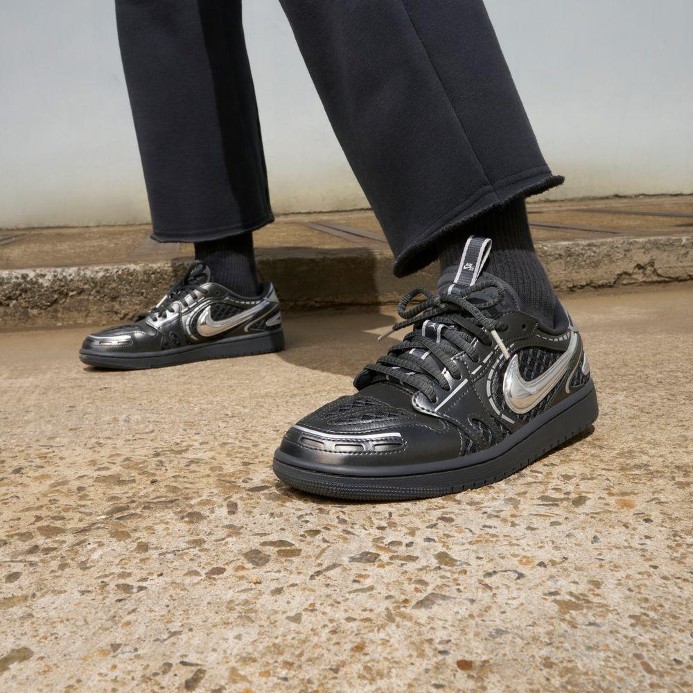 Jordan 1 Low Method of Make V3 Black Metallic Silver (Women s) 37.5