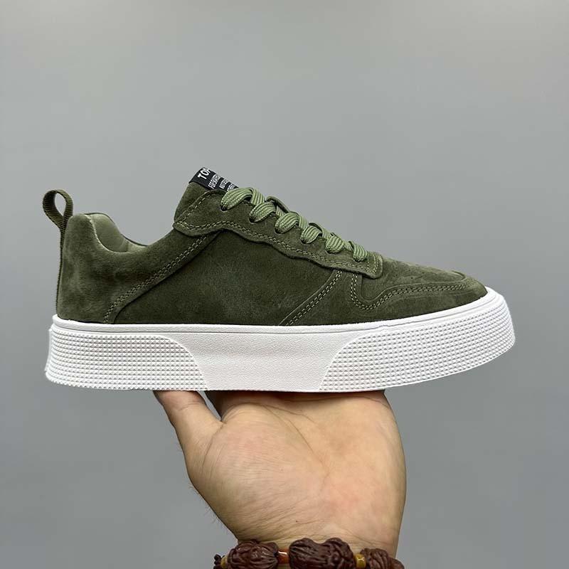 Men's Trendy Flat Shoes Autumn Winter  New Fashion Lightweight Comfortable Sports Shoes Soft Anti Slip Casual Shoes Travel
