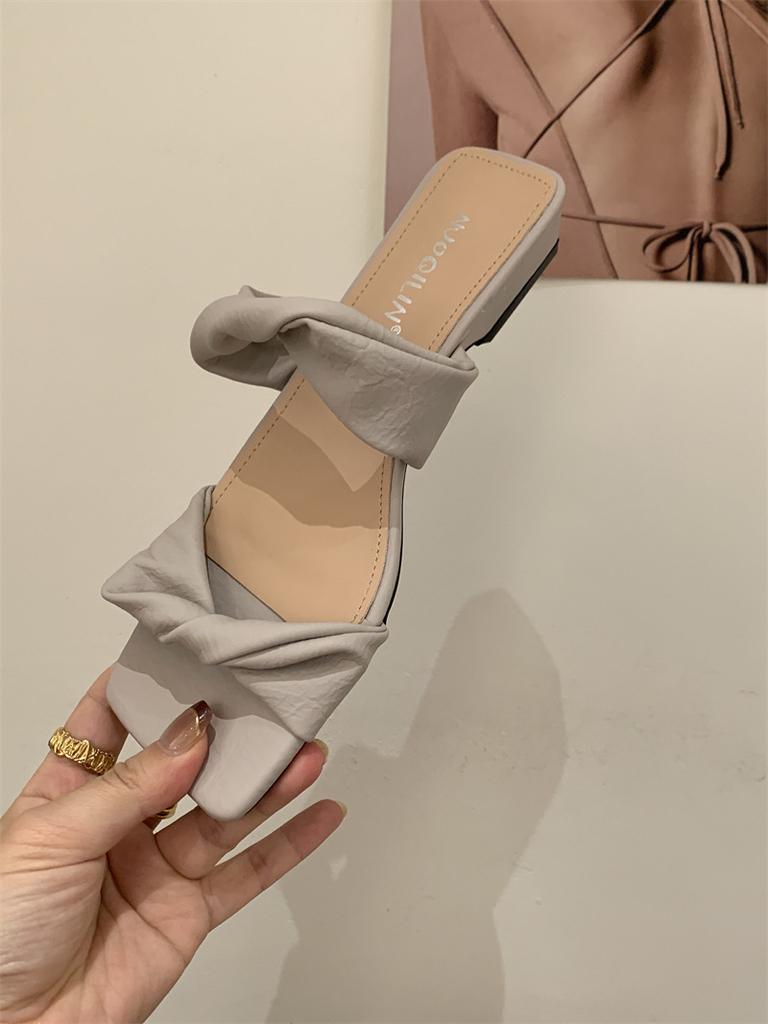 Summer 2025 Women's Square Head Sandals Flat Rubber Sole Simple Design Beach Slippers for Adult Ladies Solid  Slip-On Shoes