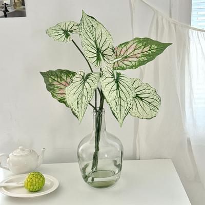 Decoração de casa – Flores e coroas artificiais