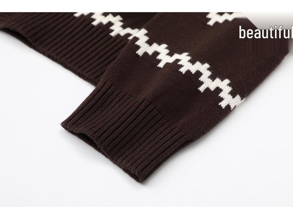 Erhältlich: Damen Strickjacke im Y2K Retro-Stil, Intarsienmuster, Braun, Herbst 2025 - Lässig & Vielseitig