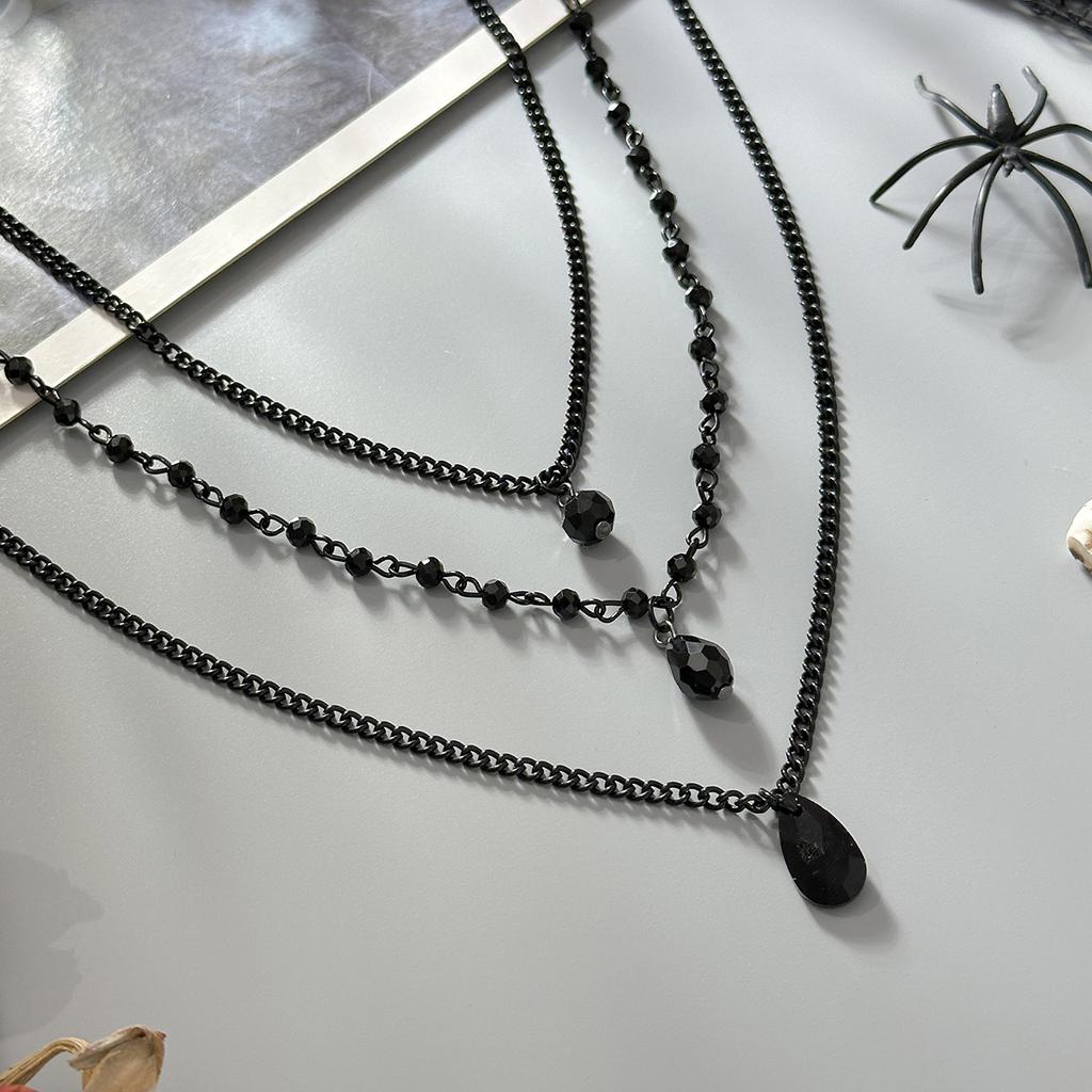 Vintage Gothic Black Crystal Pendant Necklace, Hip Hop Trend Metal Chain Stacked Necklace.