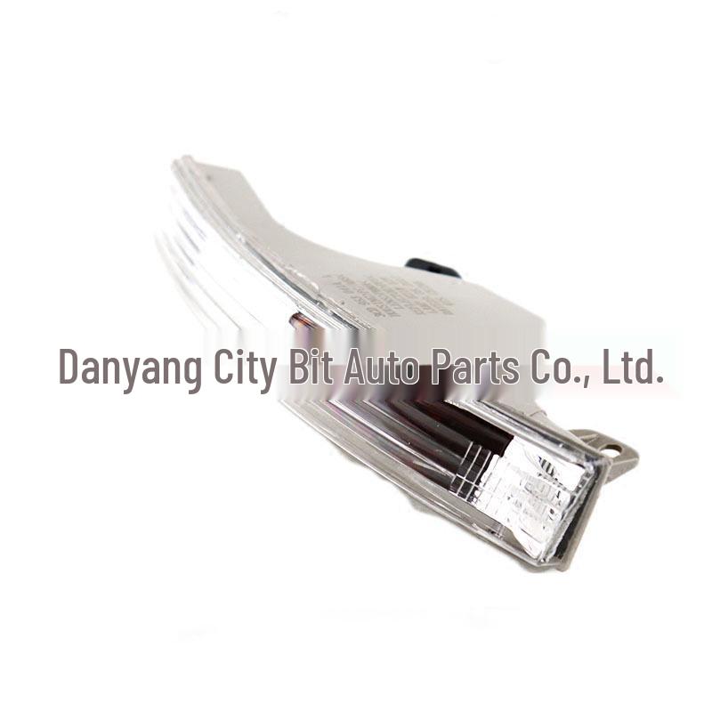 

Compatible with Volkswagen Old Magotan B6 (2007-2011) Front Bumper Turn Signal Light Left Side (Driver)