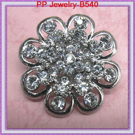 Korean Style Fashion Exquisite Alloy Small Flower White Crystal Brooch Lapel Pin B540 Zhen Yao Jewelry