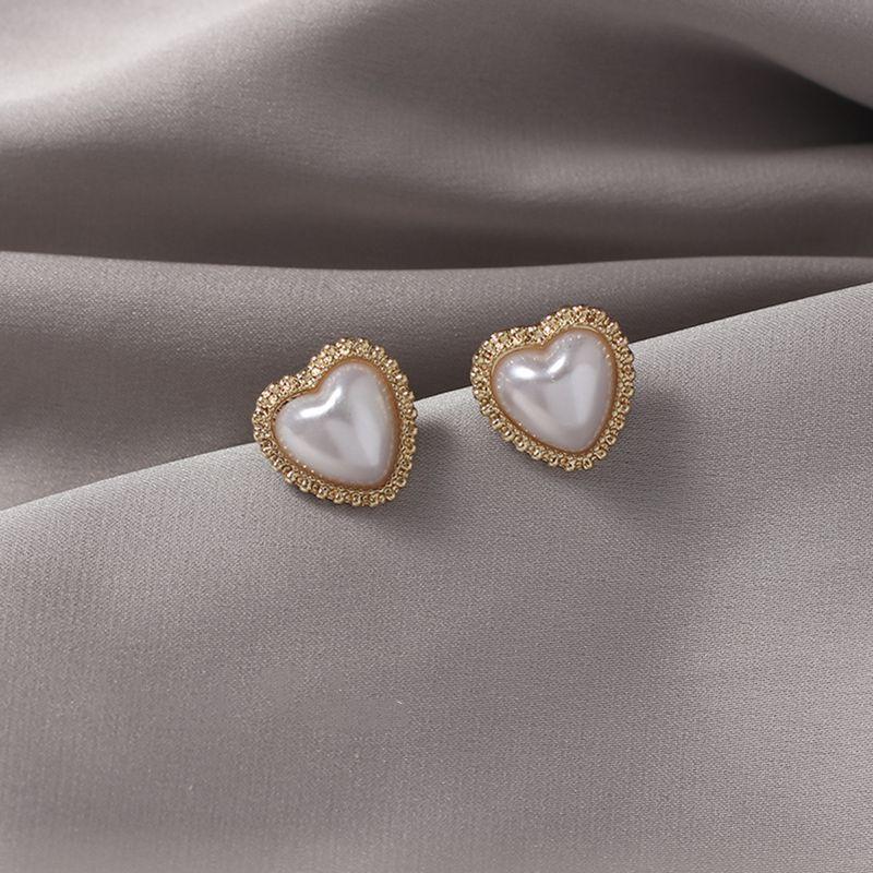 Ladies  Fashionable And Versatile Earrings With Temperament One Size белый