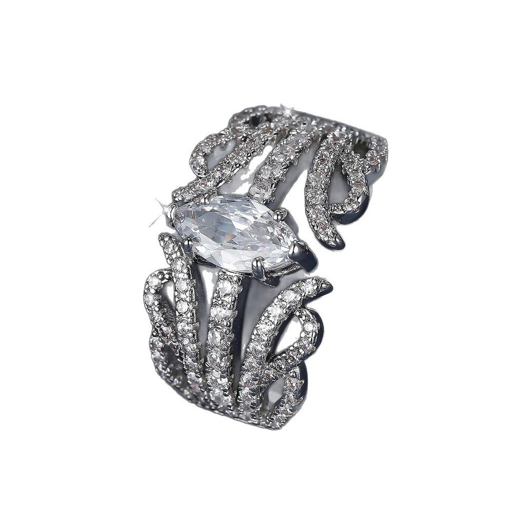 European and American vintage vine-patterned horse-eye diamond ring Light luxury style, heavy-duty, full-diamond, hollow wide ring