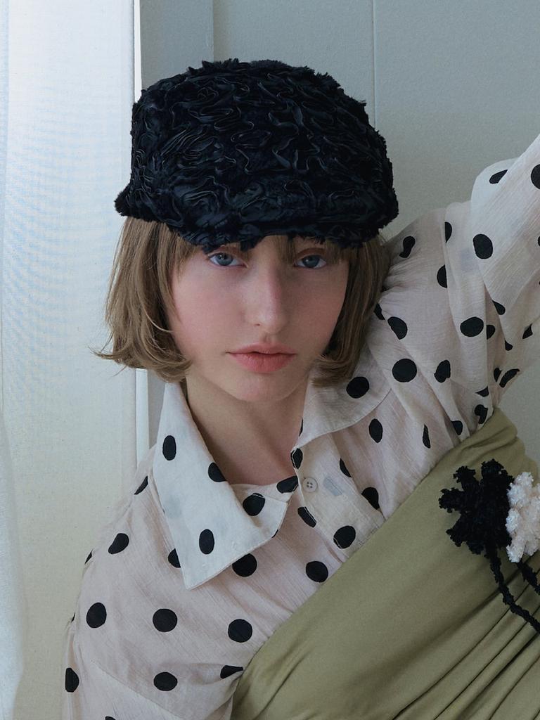 Poejidam Moire Fur Flat Cap In Black