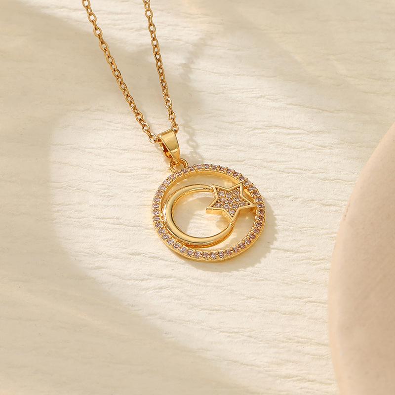 Titanium Steel Non-fading Necklace - European & American Style, Light Luxury, Versatile Korean Fashion, Perfect for Women and Girlfriend Gifts.