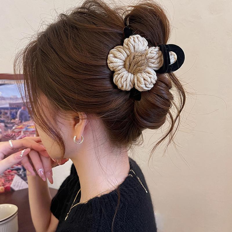 Lucky Flower With Unique Texture Temperament Butterfly Orchid Grasping Clip Attracting Wealth Exquisite Mysticism Shark At Back Of Head